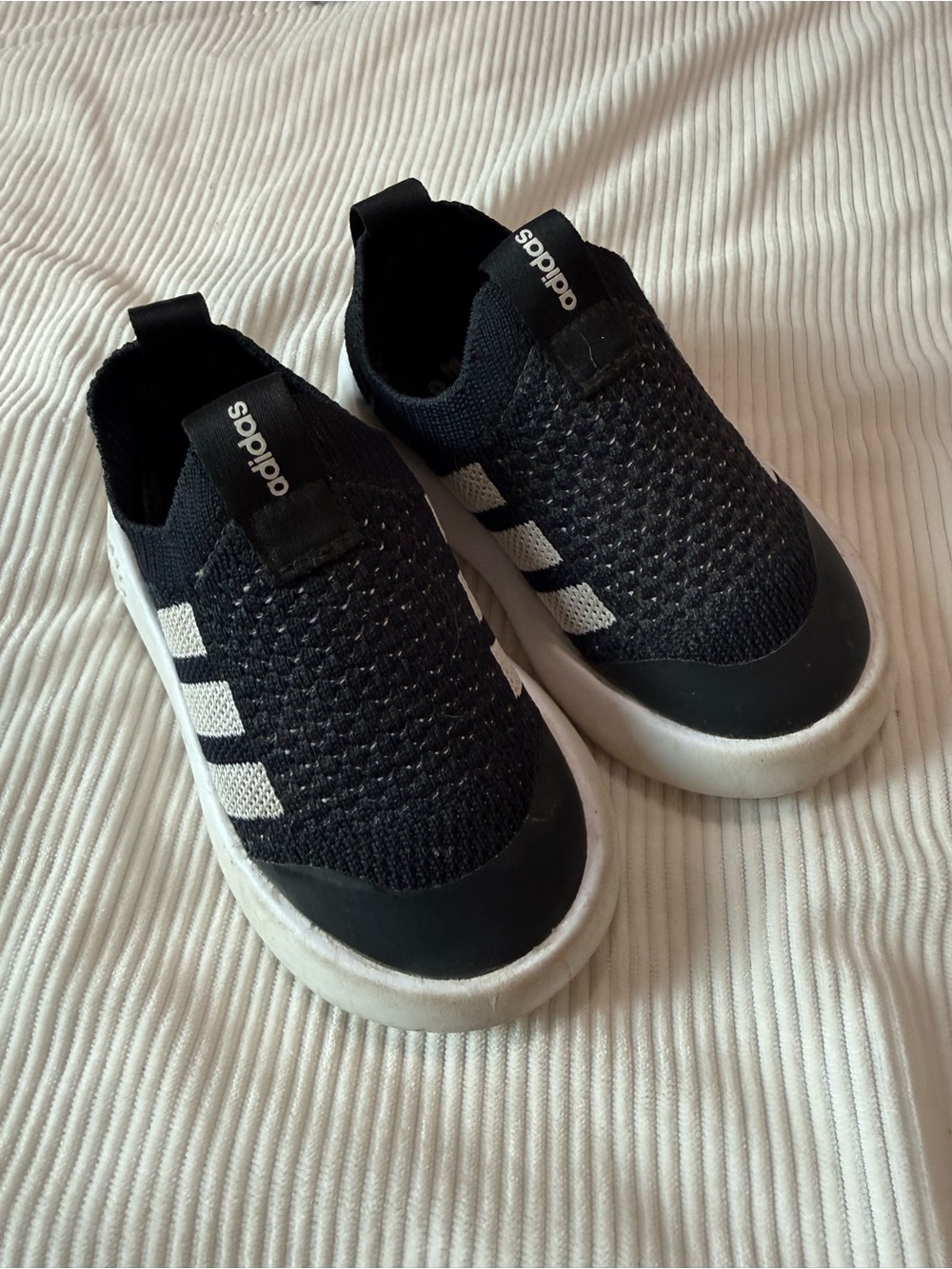 Toddler Adidas Bubble Comfy Slip on Sneaker